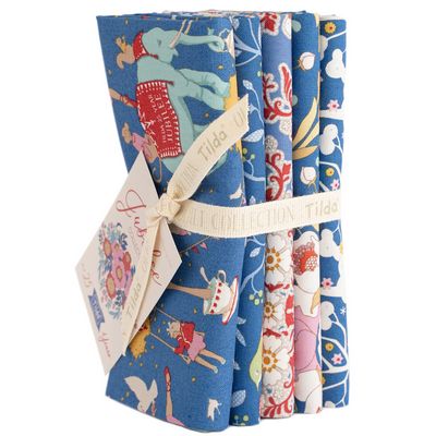 Fabric, 5 Fat 1/4s (20" X 22") bundle from Tilda, JUBILEE Collection BLUE, 300183